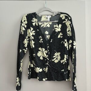 Never Worn Leith Floral and Dot Print Top Size M